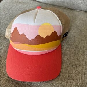 Columbia mountain/sunset trucker hat OS